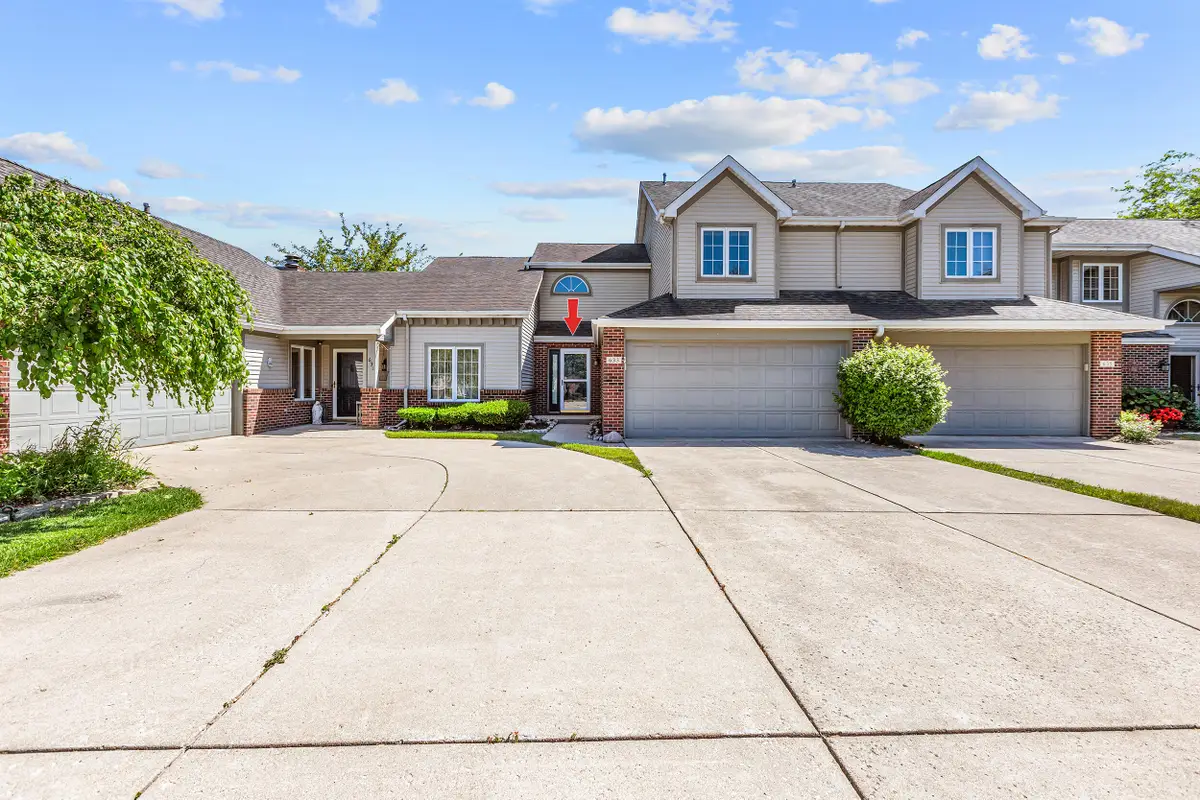 633 W 94th Court, Crown Point, IN 46307 - #1