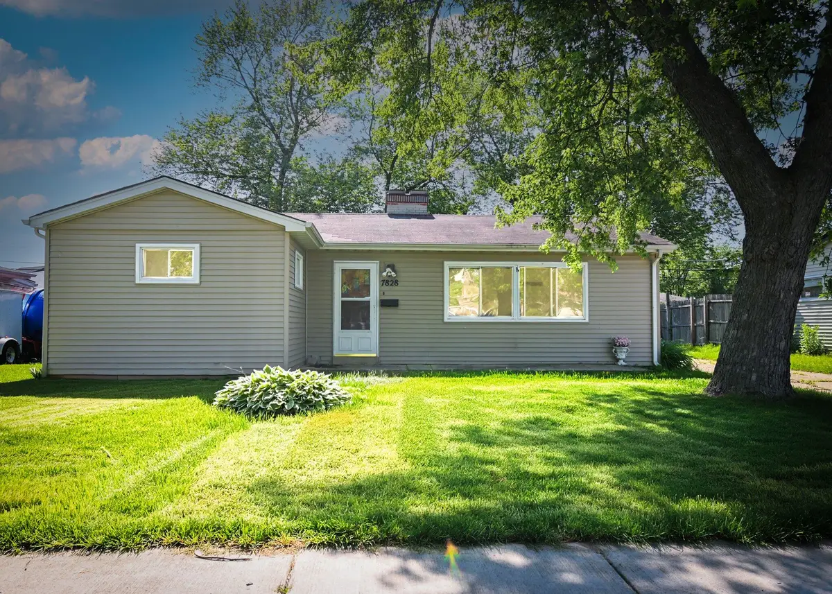 7828 Chestnut Avenue, Hammond, IN 46324 - #1