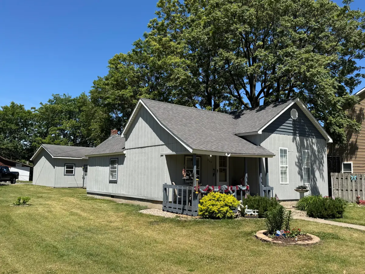804 Azalea Street Se, Demotte, IN 46310 - #1
