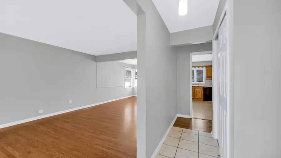 250 Sycamore Lane, Munster, IN 46321 - #2