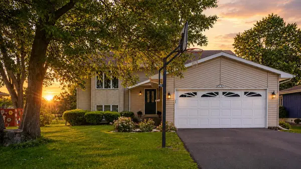 1530 Happy Valley Road, Crown Point, IN 46307