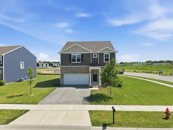 185 Aviana Avenue, Hobart, IN 46342