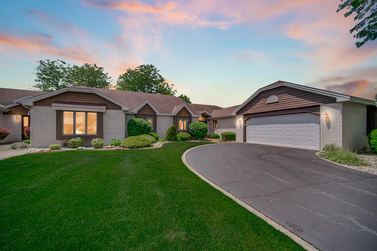 32 Gleneagles Drive, Schererville, IN 46375 - #1