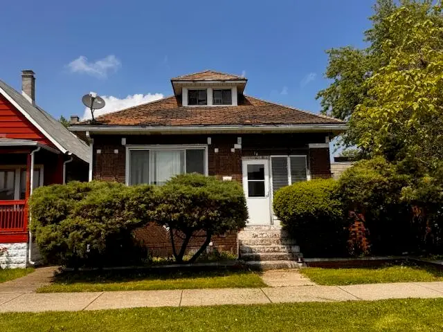 616 E 151st Street, East Chicago, IN 46312 - #1