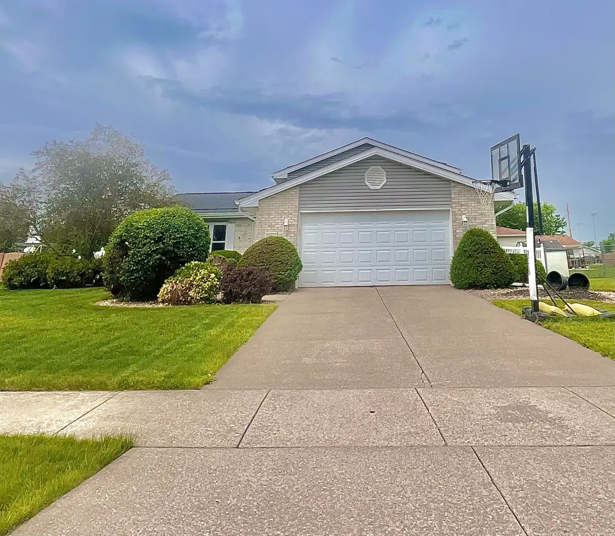 10622 Manor Drive, Saint John, IN 46373 - #1