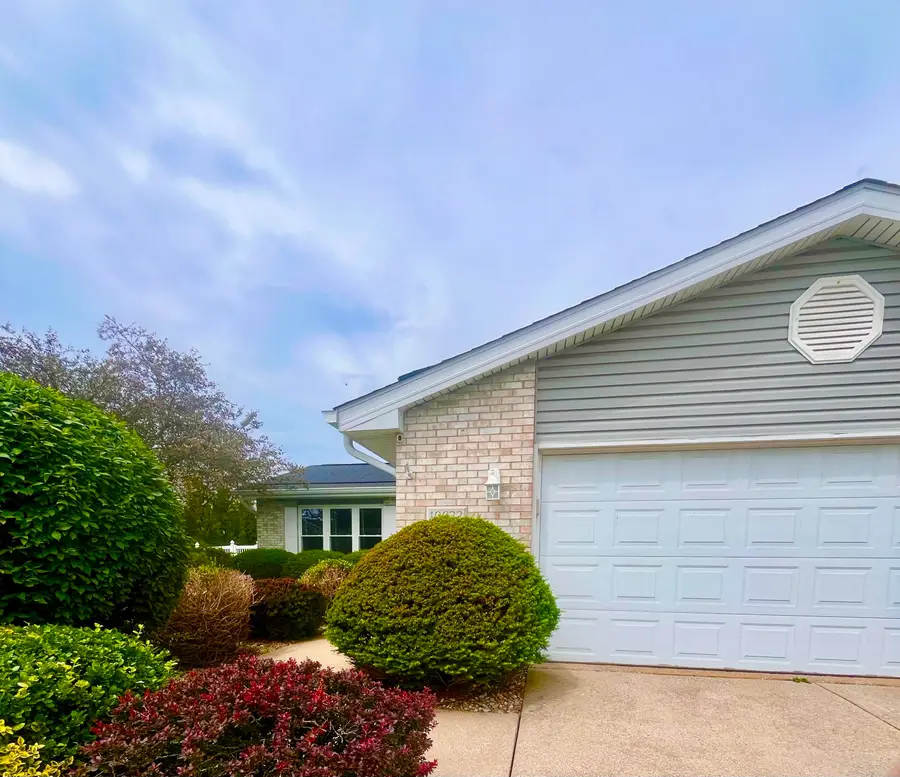 10622 Manor Drive, Saint John, IN 46373 - #2