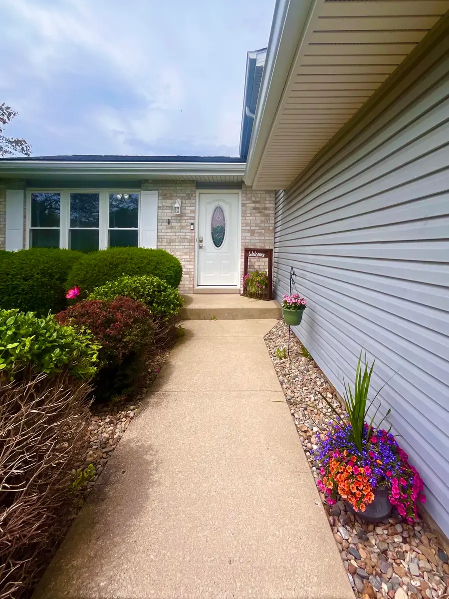 10622 Manor Drive, Saint John, IN 46373 - #3