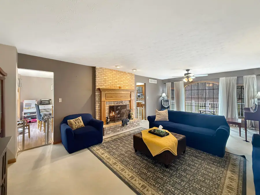 490 W 75 S, Valparaiso, IN 46385 - #3