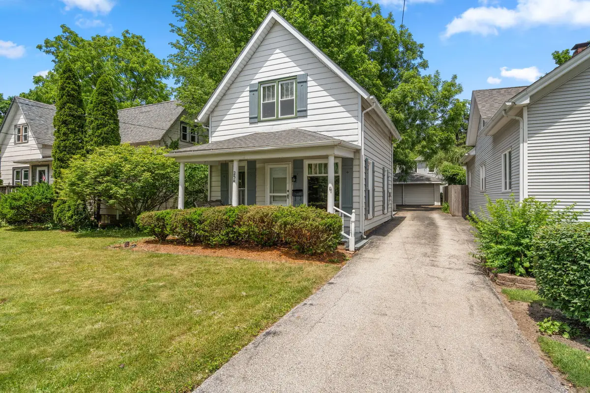 254 Park Avenue, Valparaiso, IN 46383 - #1