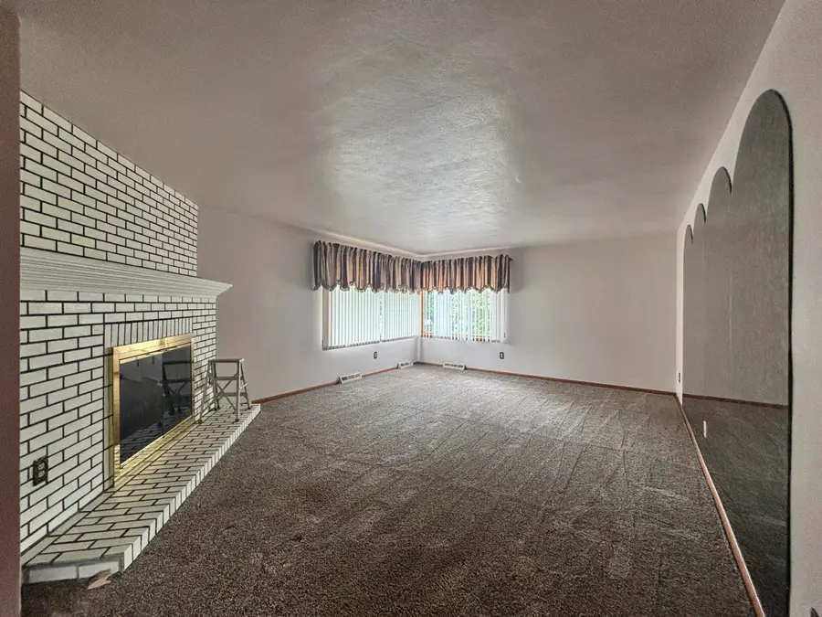 570 E Amsler Road, Rensselaer, IN 47978 - #2