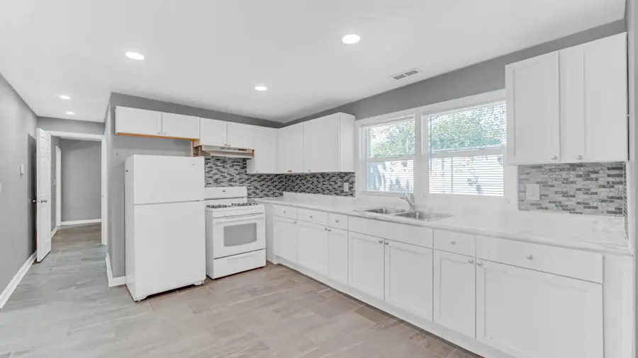 1977 W 47th Avenue, Gary, IN 46408 - #2