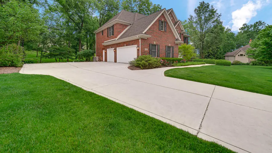 2506 Ashbourne Court, Valparaiso, IN 46385 - #3