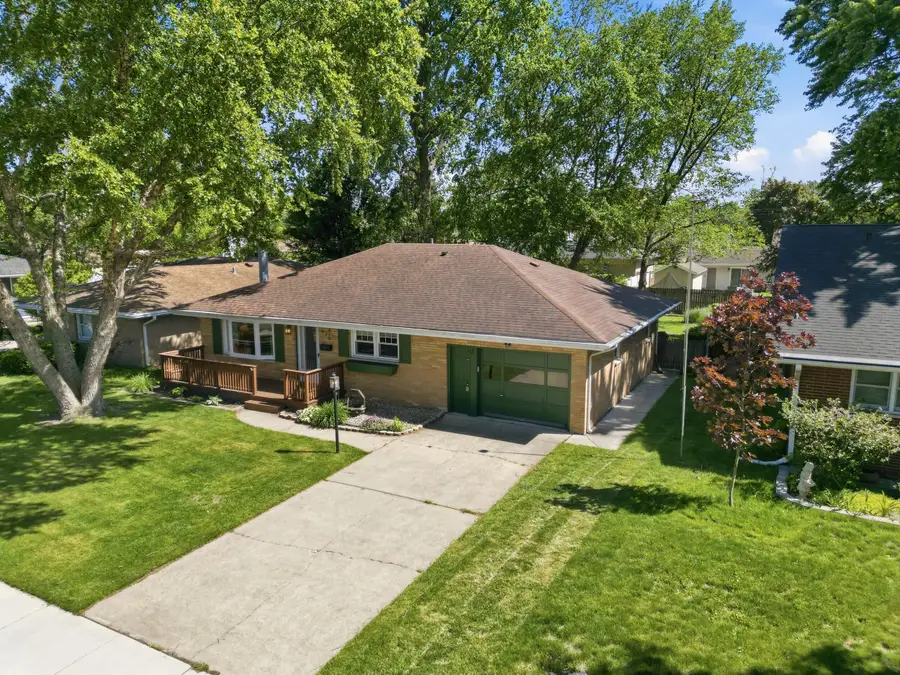 613 E Ash Place, Griffith, IN 46319 - #2