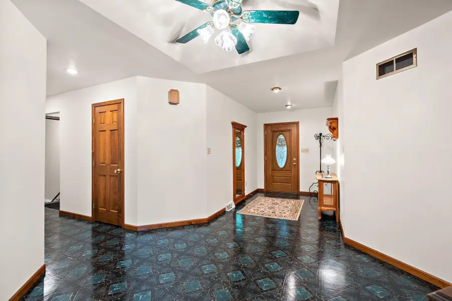 130 Woodland Hickory Court, Valparaiso, IN 46385 - #3