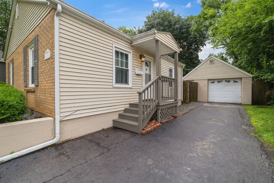 611 W North Street, Crown Point, IN 46307 - #2