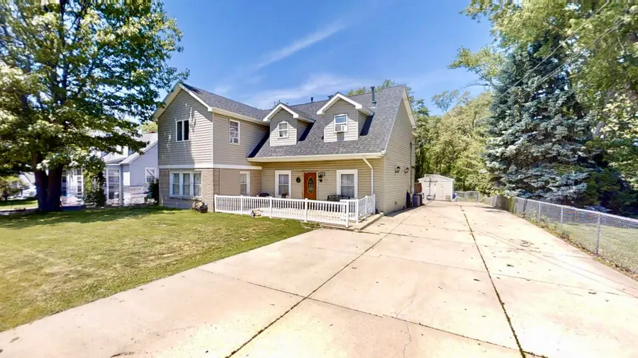 626 E 77th Avenue, Schererville, IN 46375 - #2