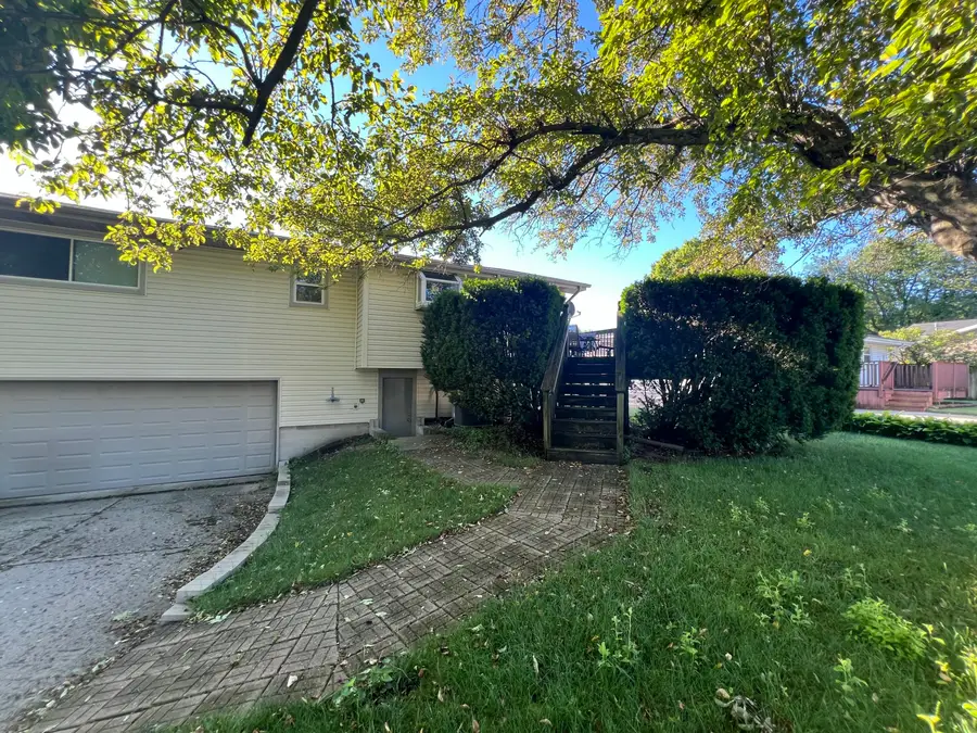 9508 Southwood Drive, Munster, IN 46321 - #2
