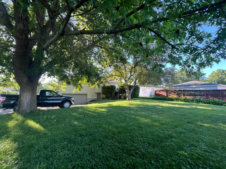 9508 Southwood Drive, Munster, IN 46321 - #3