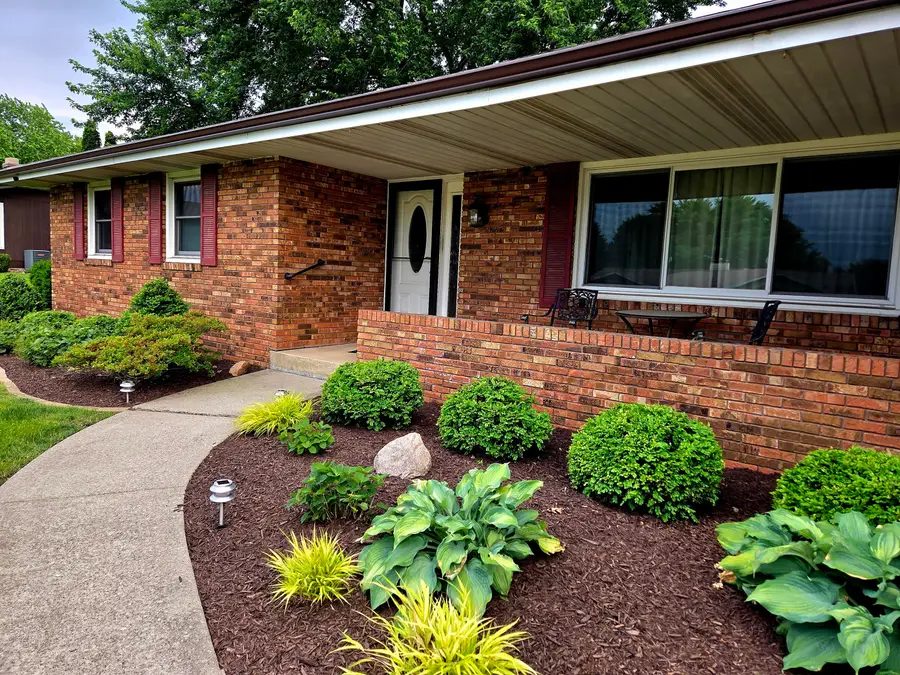 142 Curtis Drive, Valparaiso, IN 46383 - #2
