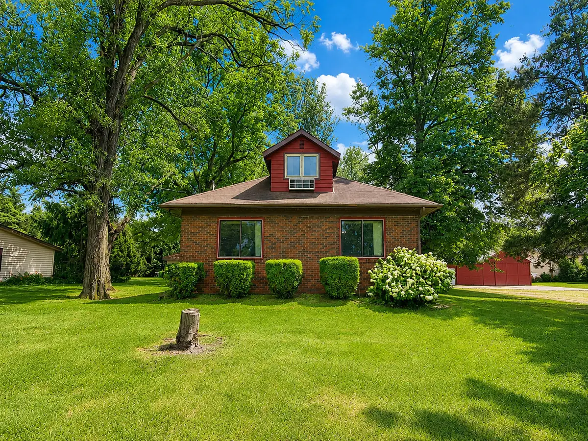 564 W Us Highway 30, Valparaiso, IN 46385 - #1