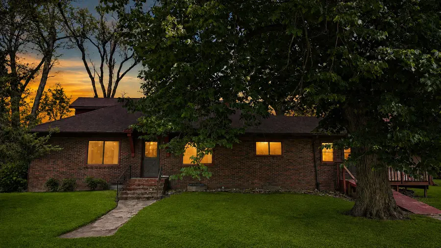 564 W Us Highway 30, Valparaiso, IN 46385 - #3