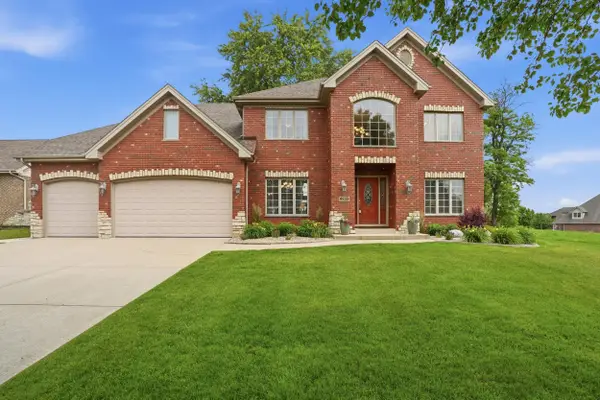203 Coneflower Drive, Dyer, IN 46311