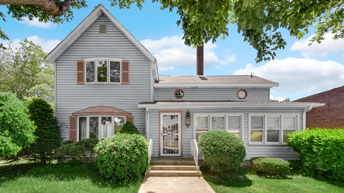 8 E Moore Street, Hanna, IN 46340 - #1
