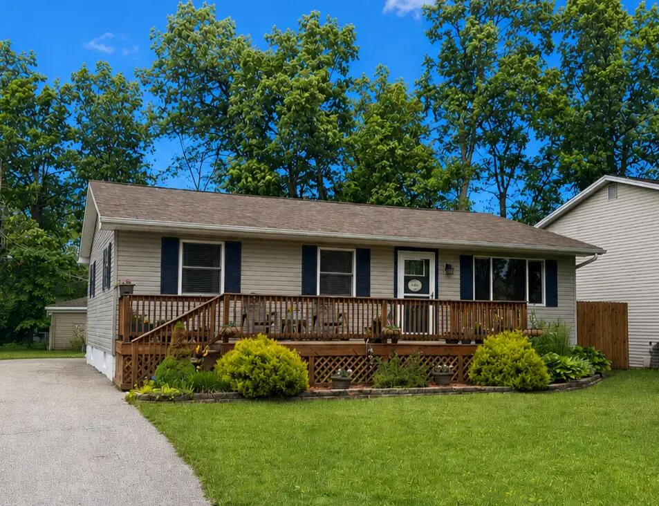 616 S 20th Street, Chesterton, IN 46304 - #1