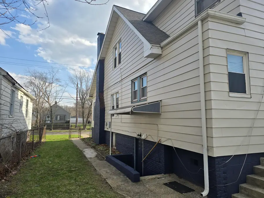 1220 W 41st Avenue, Gary, IN 46408 - #2