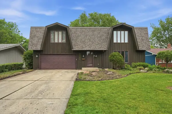 9300 Chestnut Lane, Munster, IN 46321