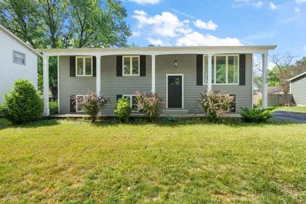 2200 Shallowford Drive, Valparaiso, IN 46383