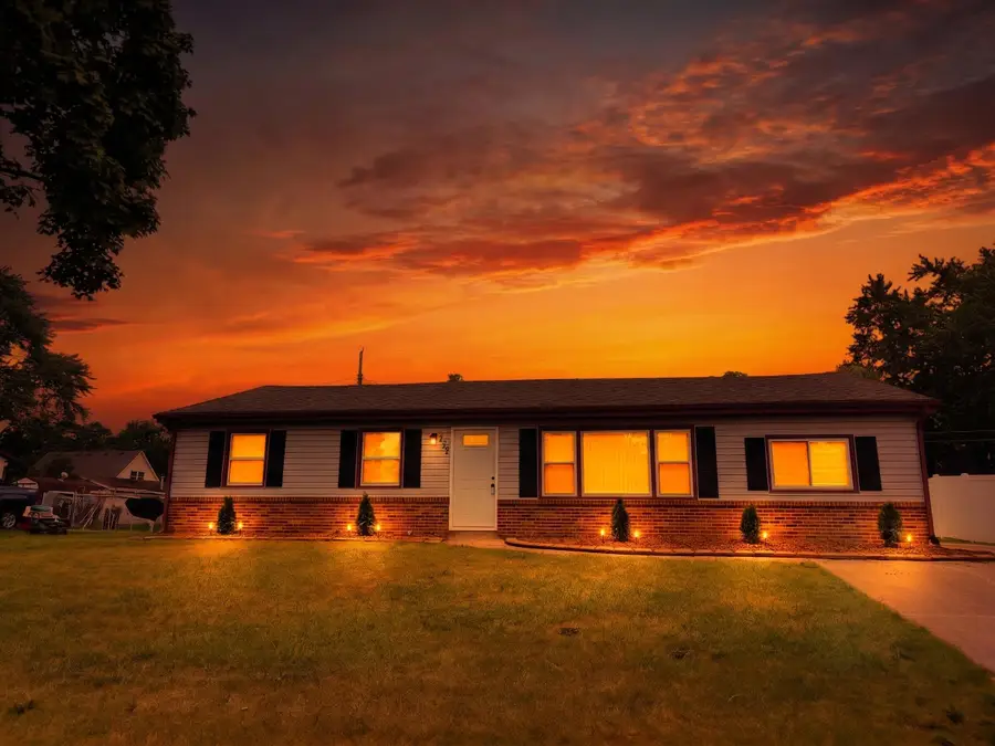 377 Pinewood Drive, Valparaiso, IN 46385 - #2