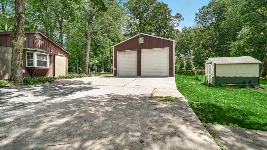 202 Sturdy Road, Valparaiso, IN 46383 - #2