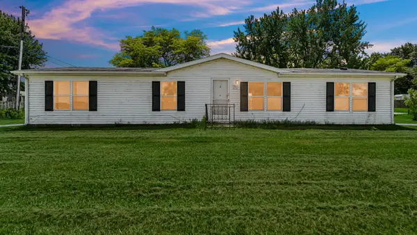 8176 W Pahs Road, Michigan City, IN 46360