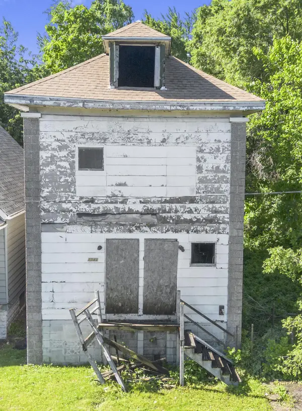 1241 W 17th Avenue, Gary, IN 46407