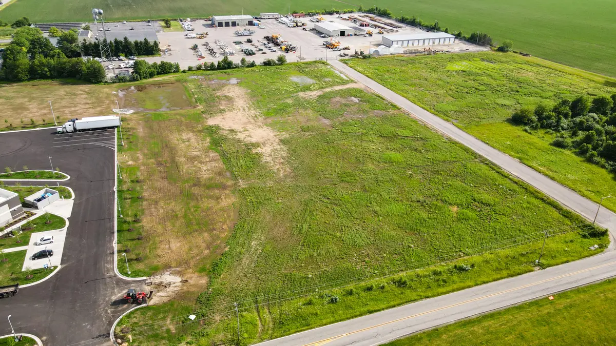 0 E Division Road, Valparaiso, IN 46383 - #1