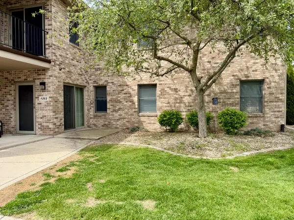 1385 Young Drive, Crown Point, IN 46307