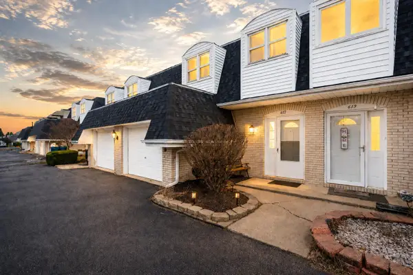 617 Wellington Drive, Dyer, IN 46311