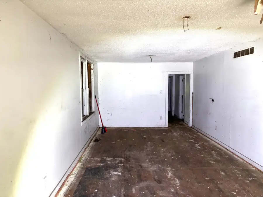 1060 Jackson Street, Gary, IN 46402 - #3