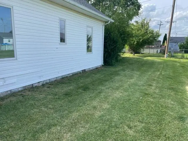 205 E Day Street, Royal Center, IN 46978 - #2