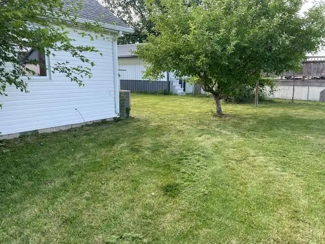 205 E Day Street, Royal Center, IN 46978 - #3