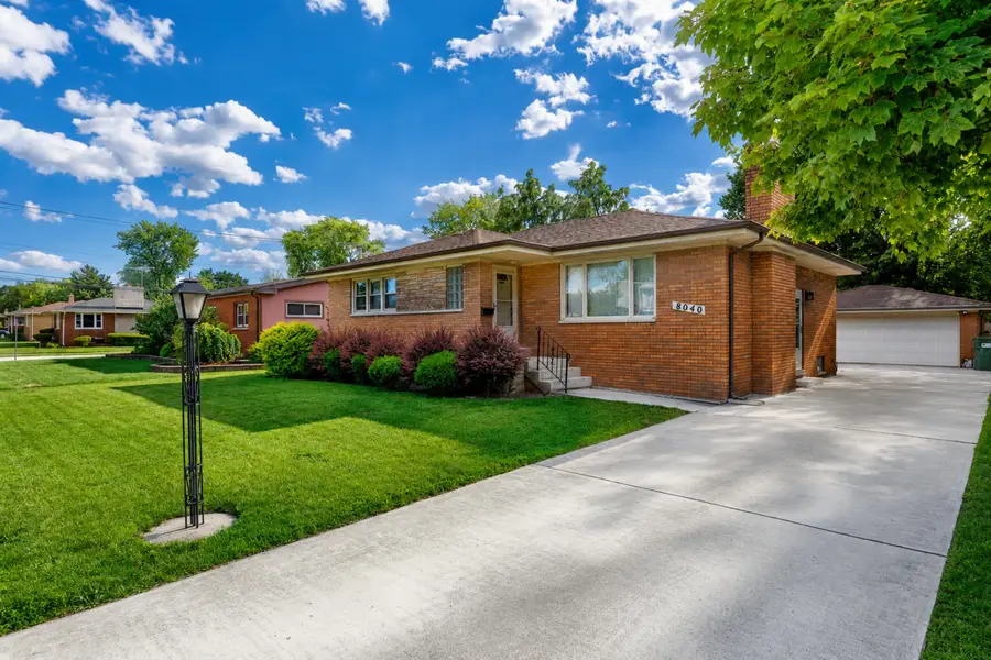 8040 Jefferson Avenue, Munster, IN 46321 - #3