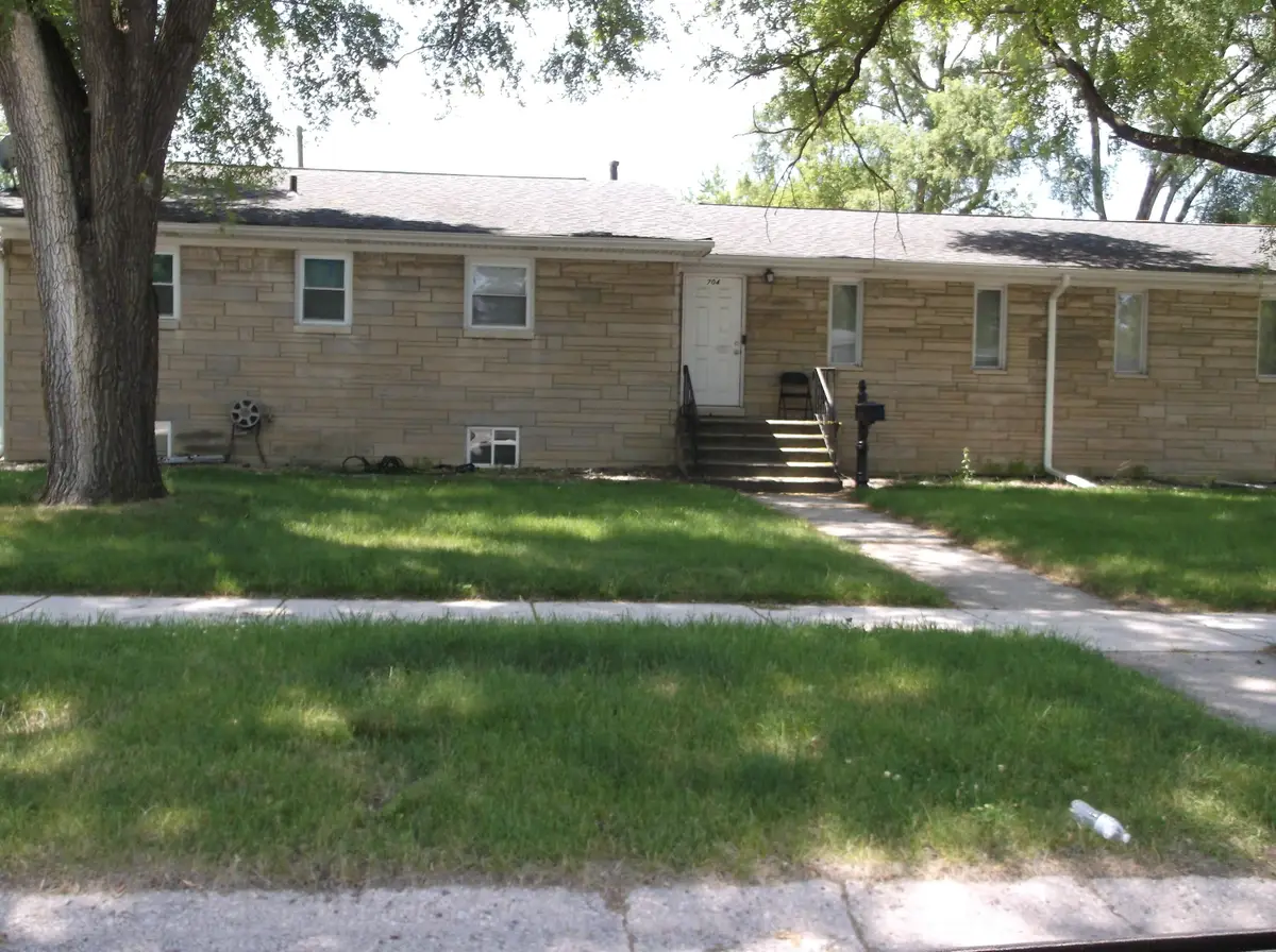 704 N Oakwood Drive, Griffith, IN 46319 - #1