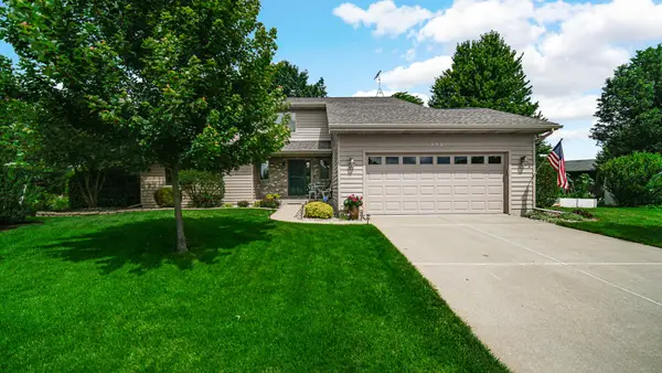 252 Bedford Circle, Valparaiso, IN 46383