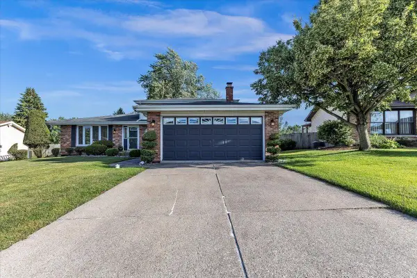 700 Cherry Hill Road, Dyer, IN 46311