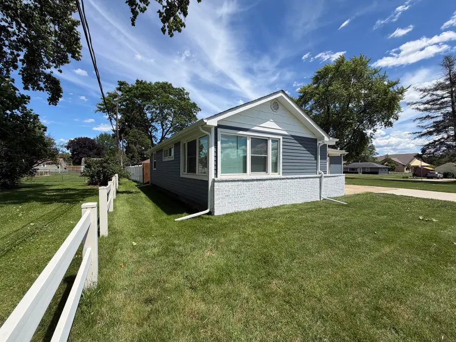 314 S Bray Street, New Carlisle, IN 46552 - #2