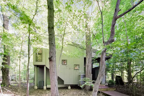 44 Tryon Farm Lane, Michigan City, IN 46360