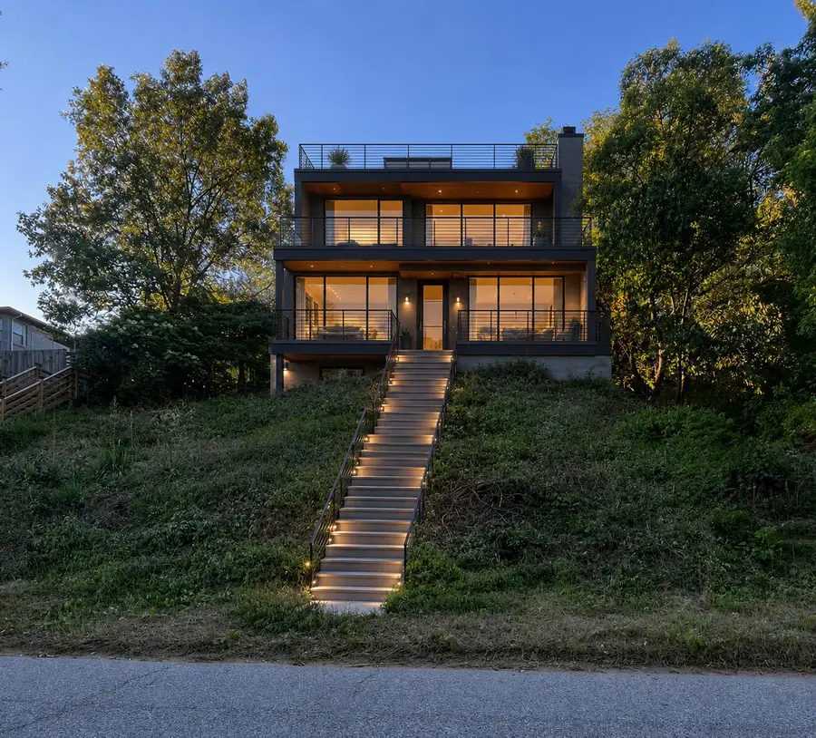 8724 Oak Avenue, Gary, IN 46403 - #3