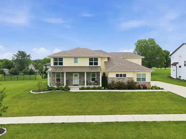 8605 Manor House Drive, St. John, IN 46373