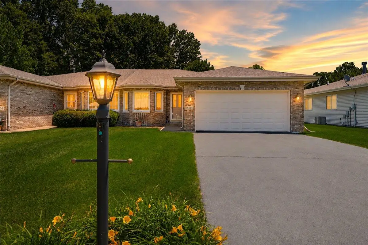 2033 Texas Street, Chesterton, IN 46304 - #1